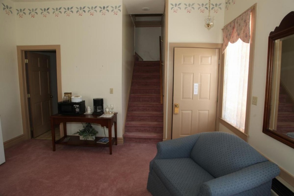 Oak Valley Inn and Suites