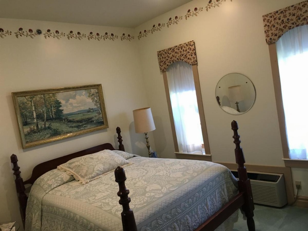 Oak Valley Inn and Suites