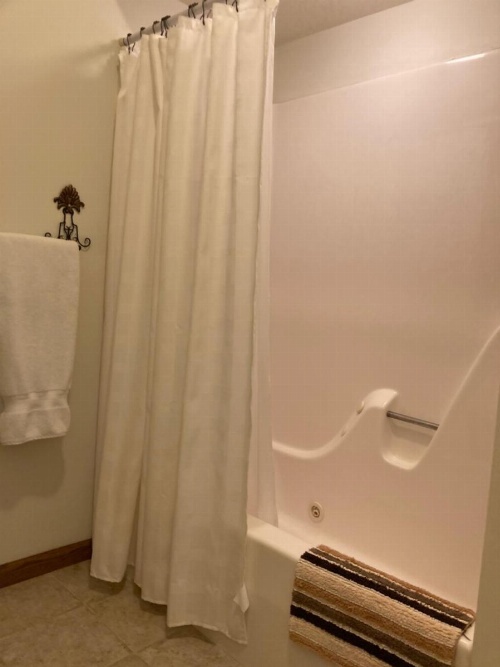 Oak Valley Inn and Suites image 38